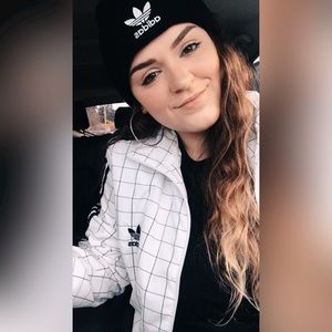 Meet your Posher ✨